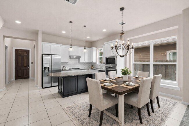 Foto del edificio - 17019 Seminole Ridge Dr