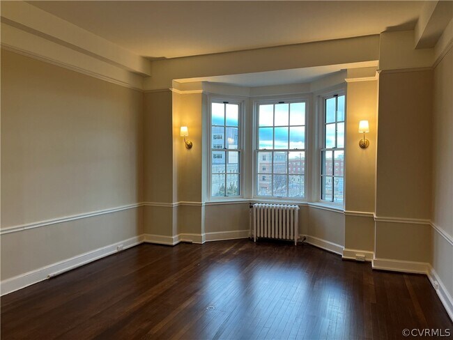 Foto del edificio - 612 W Franklin St