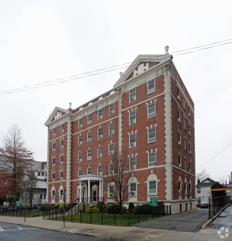 Foto principal - Kings Court Apartments