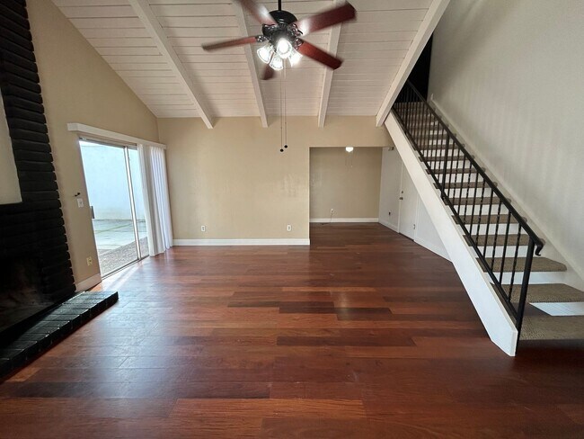 Building Photo - 316 Avila Ct