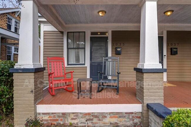 Foto del edificio - 1035 Kinard Ct