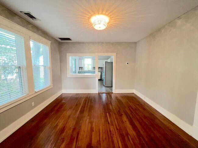 Building Photo - 3 BED | 1 BATH | ARDSLEY PARK