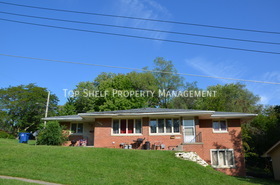 Foto principal - 2425 Welbeck Rd