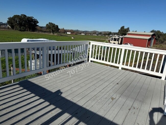 Building Photo - Great Single Level Home in the Country ~ West Petaluma ~ 2bd/2ba with Large Bonus Room