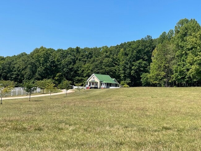 Foto del edificio - 1755 Shady Nook Farm