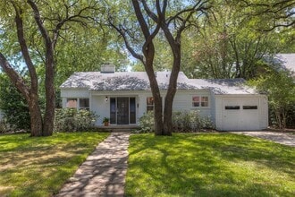 Building Photo - 6417 Darwood Ave