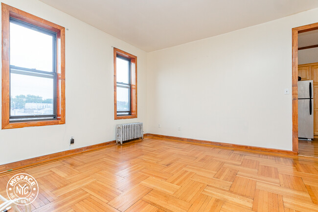 Foto del edificio - 947 Montgomery St