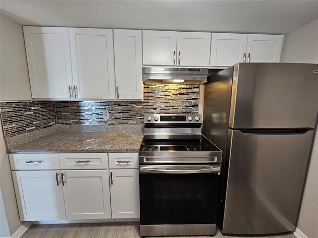 Foto del edificio - 7431 Holly Hill Dr