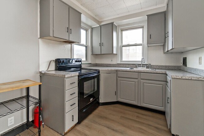 Foto del edificio - 301 W Wilkes Barre St