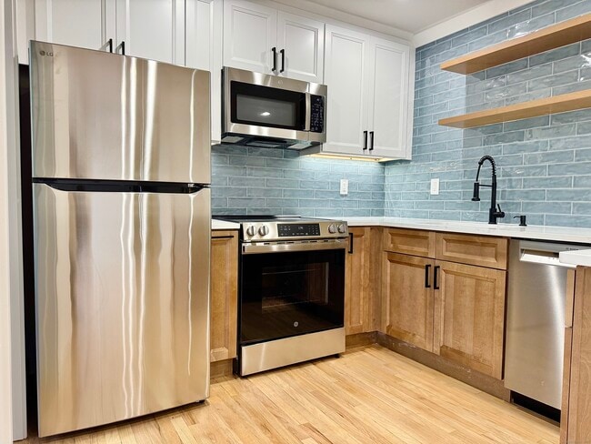 Foto del edificio - 1742 Boston Post Rd