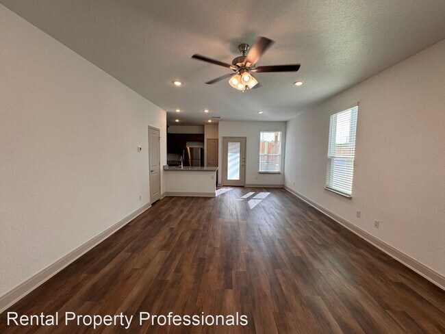 Building Photo - 3 br, 2.5 bath House - 7520 Magnolia Villa...