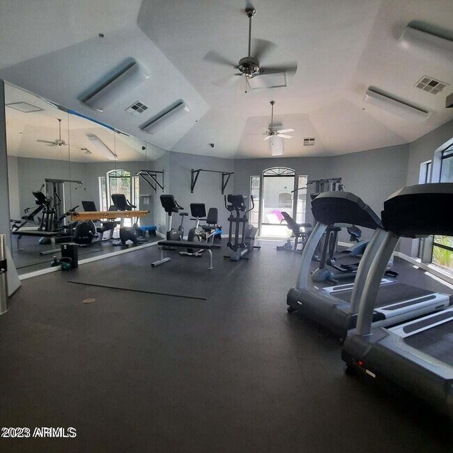 Foto del edificio - 15095 N Thompson Peak Pkwy