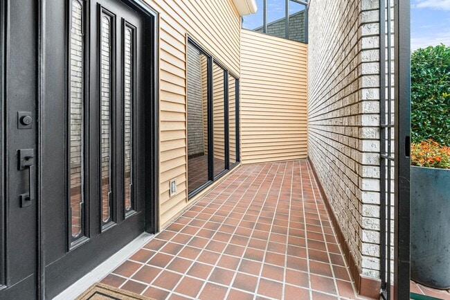 Foto del edificio - 73 Doescher Dr