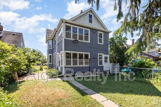 Building Photo - 3449 Snelling Ave