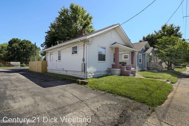 Building Photo - 2 br, 1 bath House - 217 W Fairmont Avenue