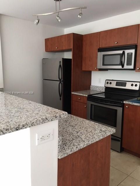 Building Photo - 2694 Inagua Ave