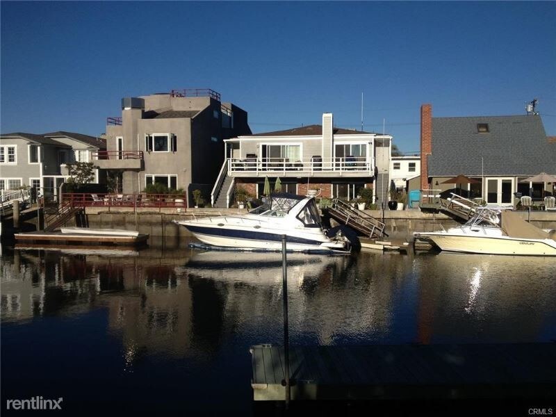 Primary Photo - 16701 Bayview Dr