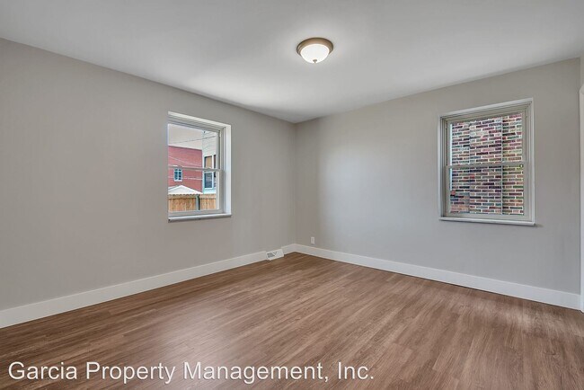 Foto del edificio - 3 br, 2 bath House - 3320 Lawn Avenue