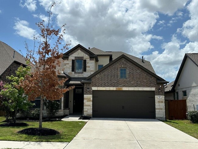 Building Photo - 921 Del Raphael Dr