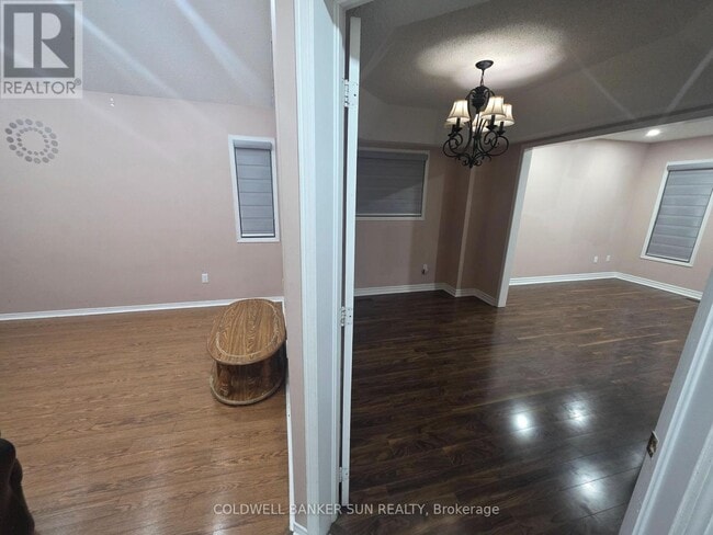 Building Photo - 81 Peace Valley Crescent