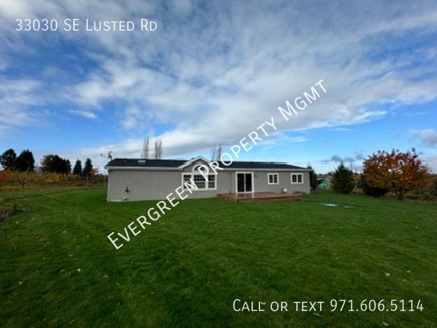 Primary Photo - MT HOOD VIEW! - Spacious, Light, and Brigh...