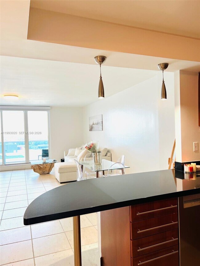 Foto del edificio - 2301 Collins Ave