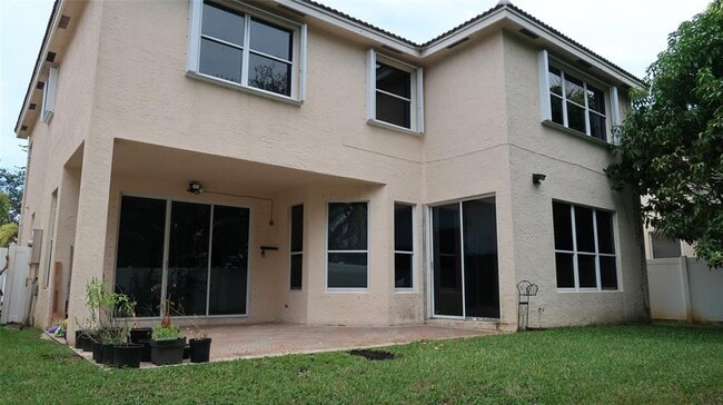 Building Photo - 1852 SW 156th Ave