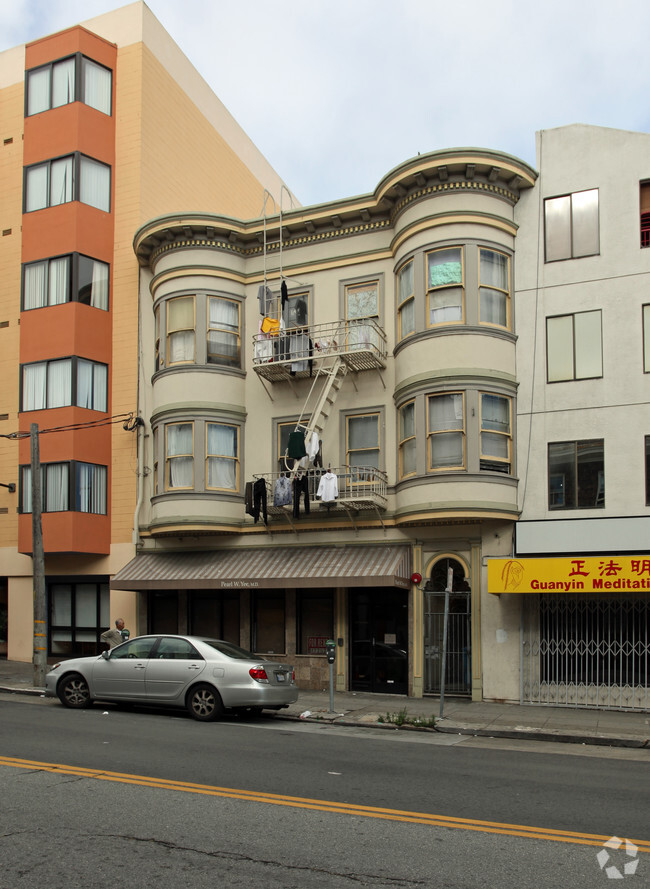 Building Photo - 1443-1449 Powell St