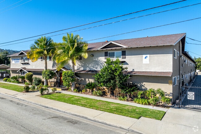 Building Photo - Casa De Turnbull