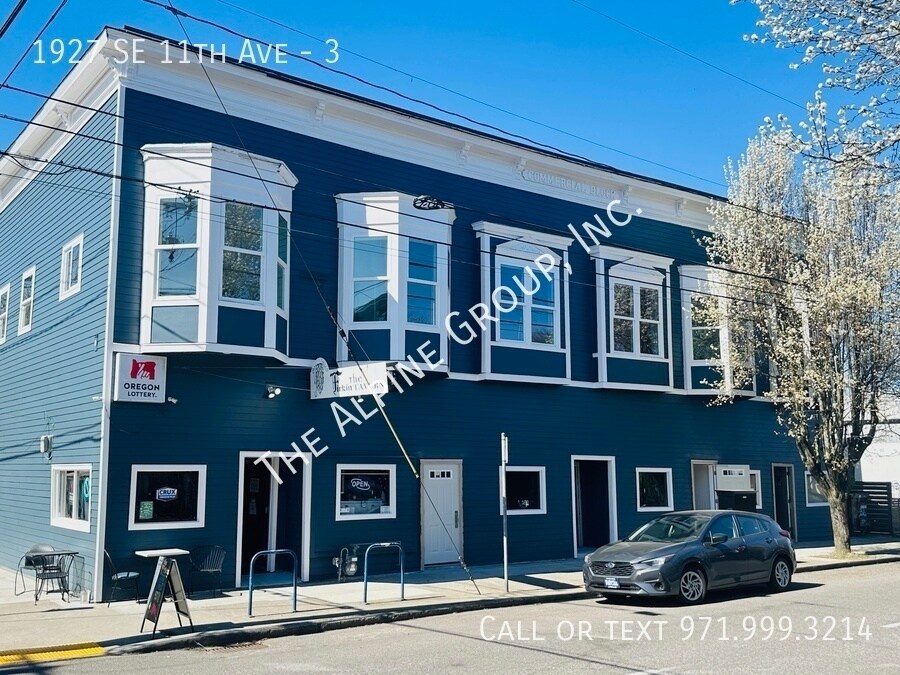 Primary Photo - Free Internet at this 2 Bed Unit!