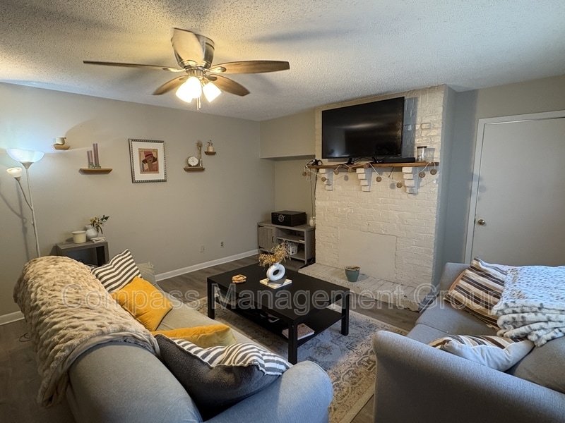 Photo - 1619 Washington Avenue
