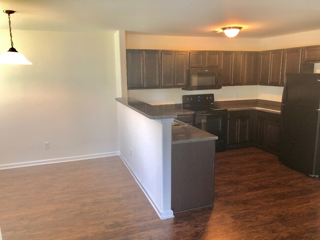 Foto del edificio - 60 Hasty Point Rd