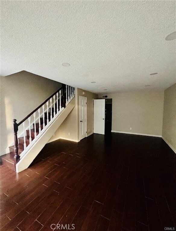Foto del edificio - 5640 Riverside Dr