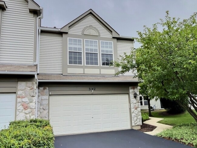 Building Photo - 3142 Bromley Ln