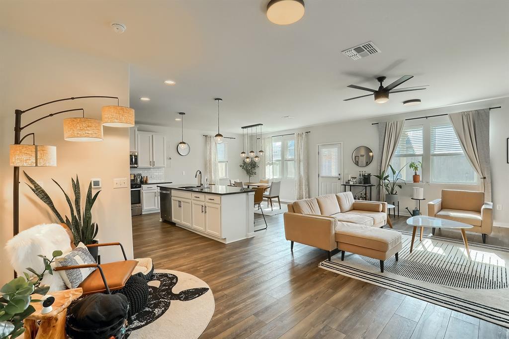 Foto principal - 6405 Mary Lewis Dr