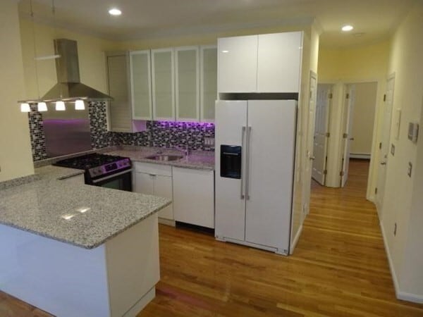 Building Photo - 174 Bolton St