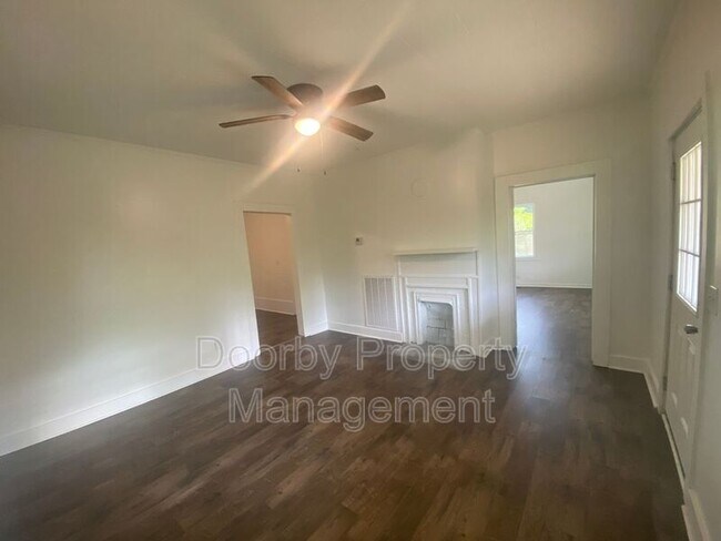 Foto del edificio - 1123 Lang St SE