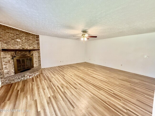 Building Photo - 1745 Patricia Ln
