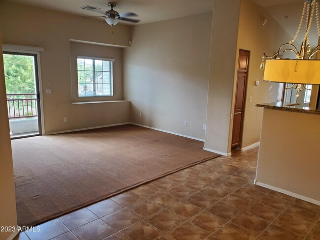 Foto del edificio - 2725 E Mine Creek Rd