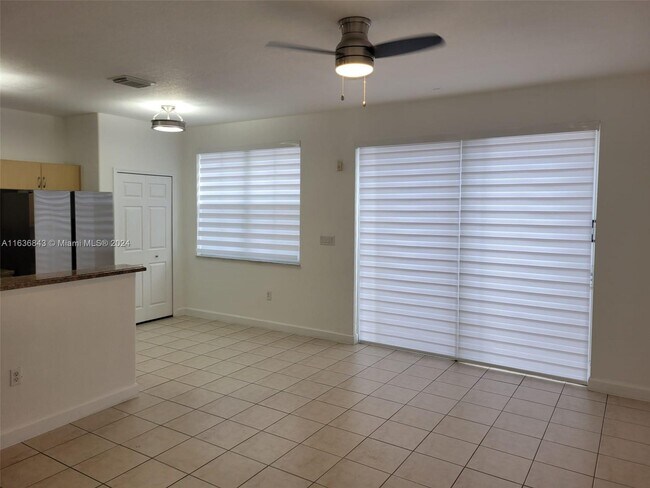 Foto del edificio - 7676 NW 116 Pl