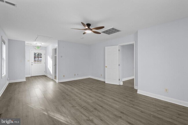 Foto del edificio - 2224 Old Emmorton Rd