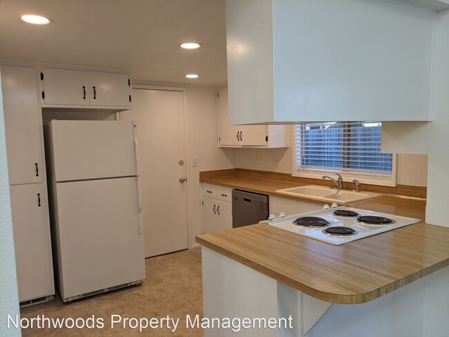Foto del edificio - 2 br, 1 bath House - 2015 Crescent Ave
