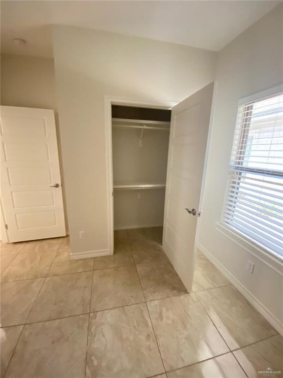 Building Photo - 9 E la Cantera Ave