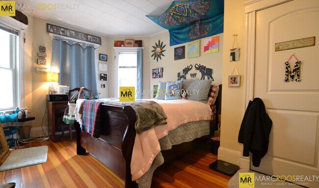 Building Photo - 54 Tremont St