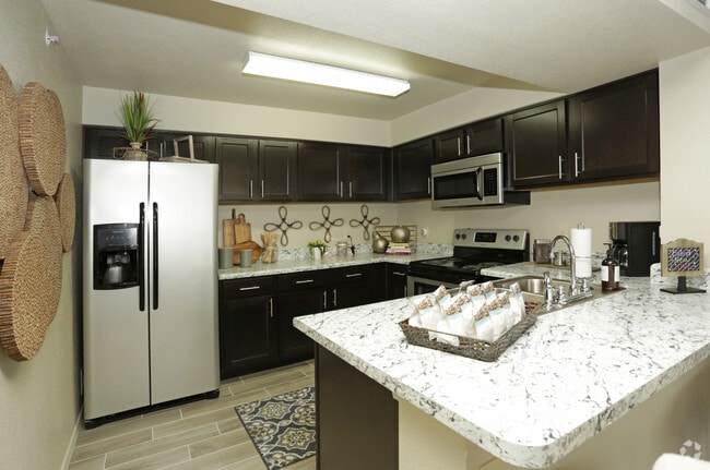2 BD, 2 BA - 1,108 SF - Icon at Corpus Christi