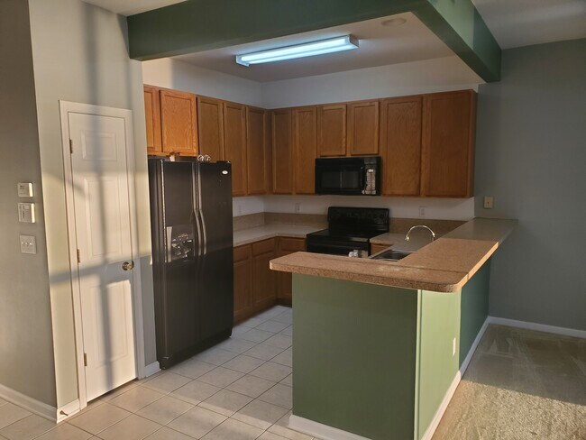Building Photo - 5905 Rocky Mt Dr