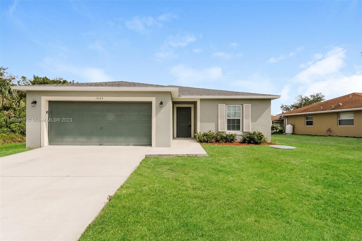 1065 SW Canary Terrace, Port Saint Lucie, FL 34953 House Rental in
