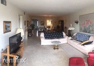 Building Photo - 2 br, 2 bath Condo - 6161 GULF WINDS DRIVE