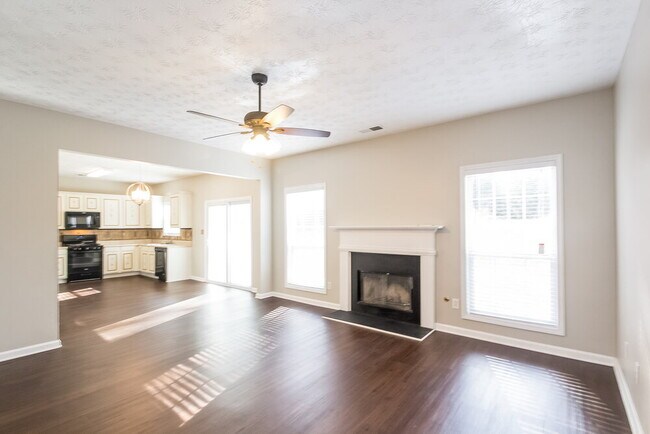 Foto del edificio - 229 Winthrop Ln