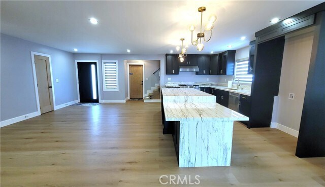 Foto del edificio - 16458 Rosewood St